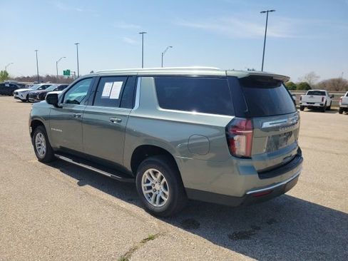 Used 2023 Chevrolet Suburban LT image 26