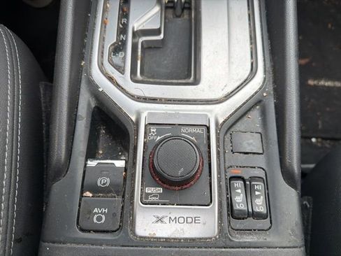 Used 2020 Subaru Forester Premium image 28