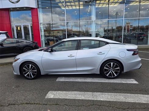 Used 2023 Nissan Maxima SV w/ Floor Mat Group image 11