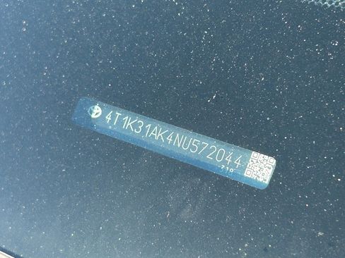 Used 2022 Toyota Camry XSE image 10