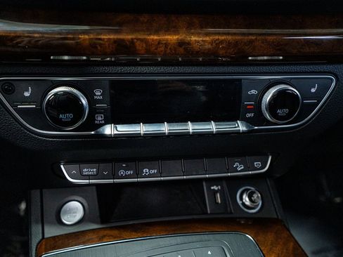 Used 2019 Audi Q5 2.0T Premium image 49