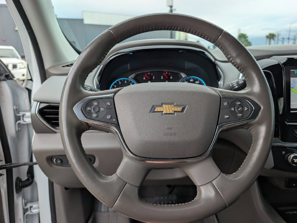 Used 2019 Chevrolet Traverse Premier w/ Driver Confidence II Package FWD image 23