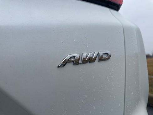 Used 2022 Honda CR-V LX image 4