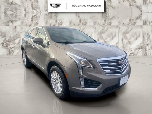 Used 2018 Cadillac XT5 AWD image 3