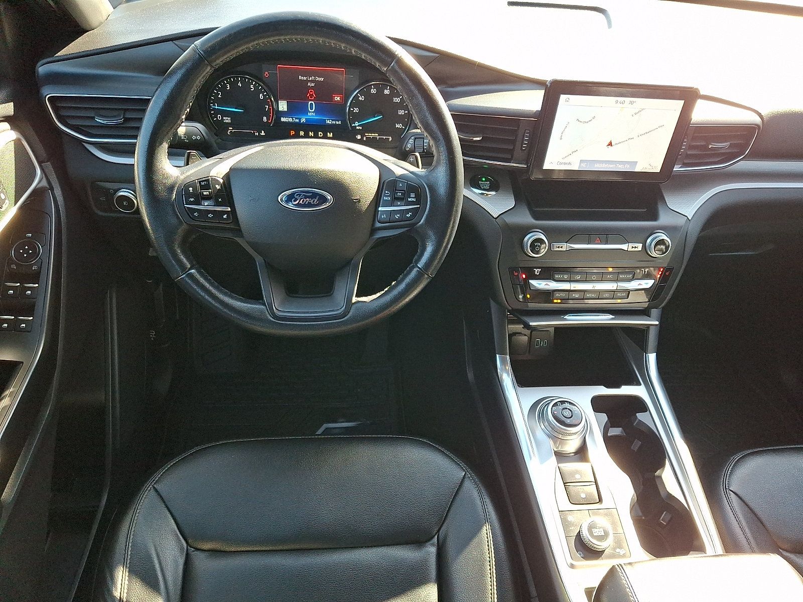 Used 2020 Ford Explorer XLT w/ Equipment Group 202A AWD/4WD image 13