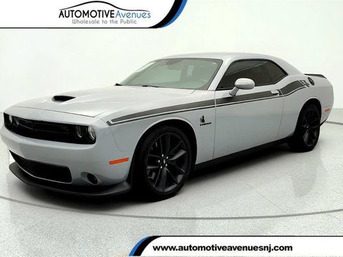 Used 2022 Dodge Challenger R/T w/ Plus Package RWD image 1