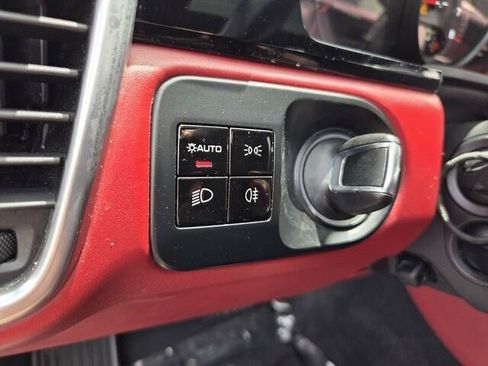 Used 2019 Porsche Cayenne AWD/4WD image 13