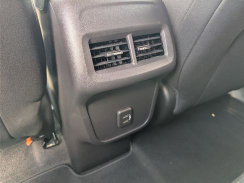 Used 2024 Chevrolet Equinox LS w/ Midnight Edition FWD image 30