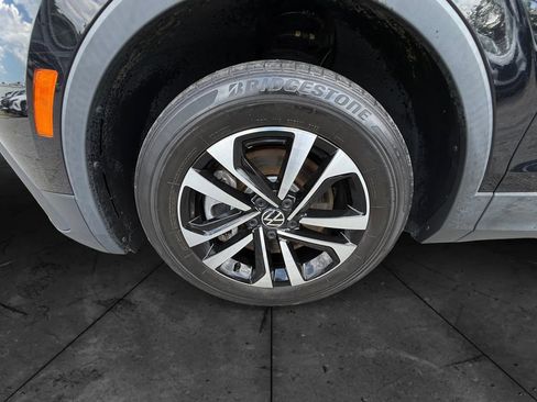 Used 2023 Volkswagen Tiguan S FWD image 9