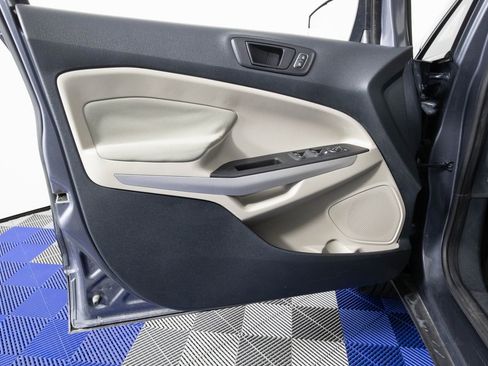 Used 2018 Ford EcoSport S image 9