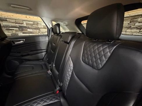 Used 2023 Ford Edge Titanium AWD/4WD image 32