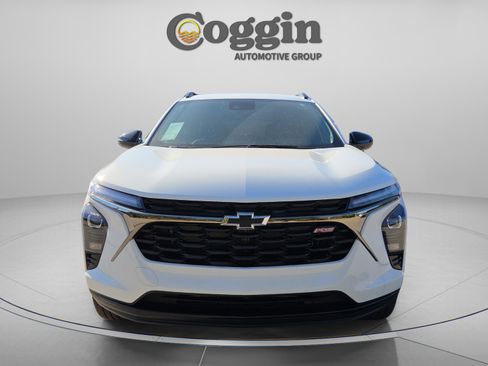 New 2026 Chevrolet Trax RS w/ Driver Confidence Package image 7