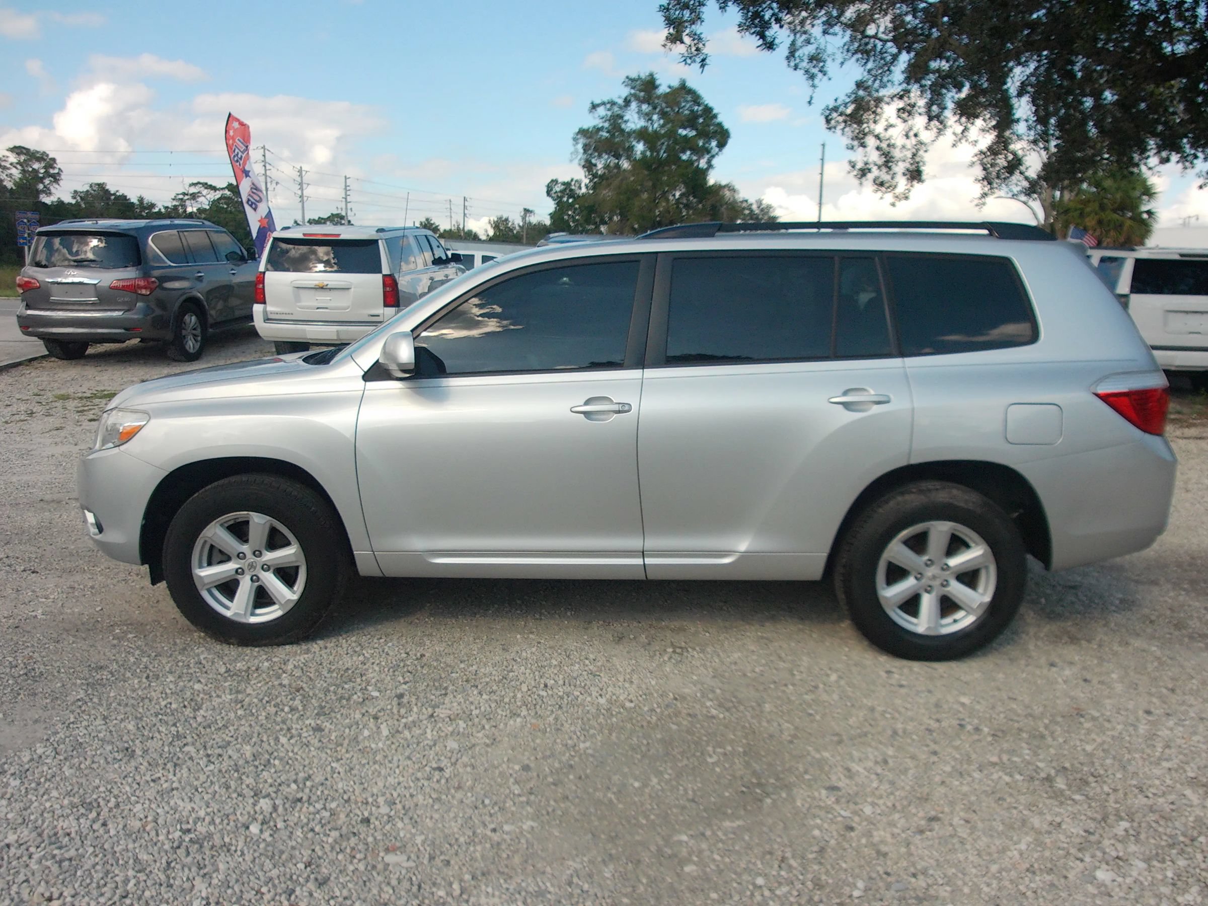 Used 2010 Toyota Highlander 2WD w/ 3rd Row Seat Pkg image 8