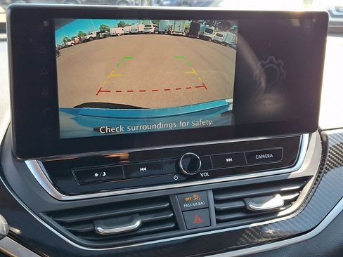 Certified 2023 Nissan Altima 2.5 SR w/ SR Premium Package FWD image 18