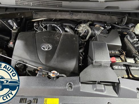 Used 2017 Toyota Highlander Limited w/ Protection Package #3 AWD/4WD image 38