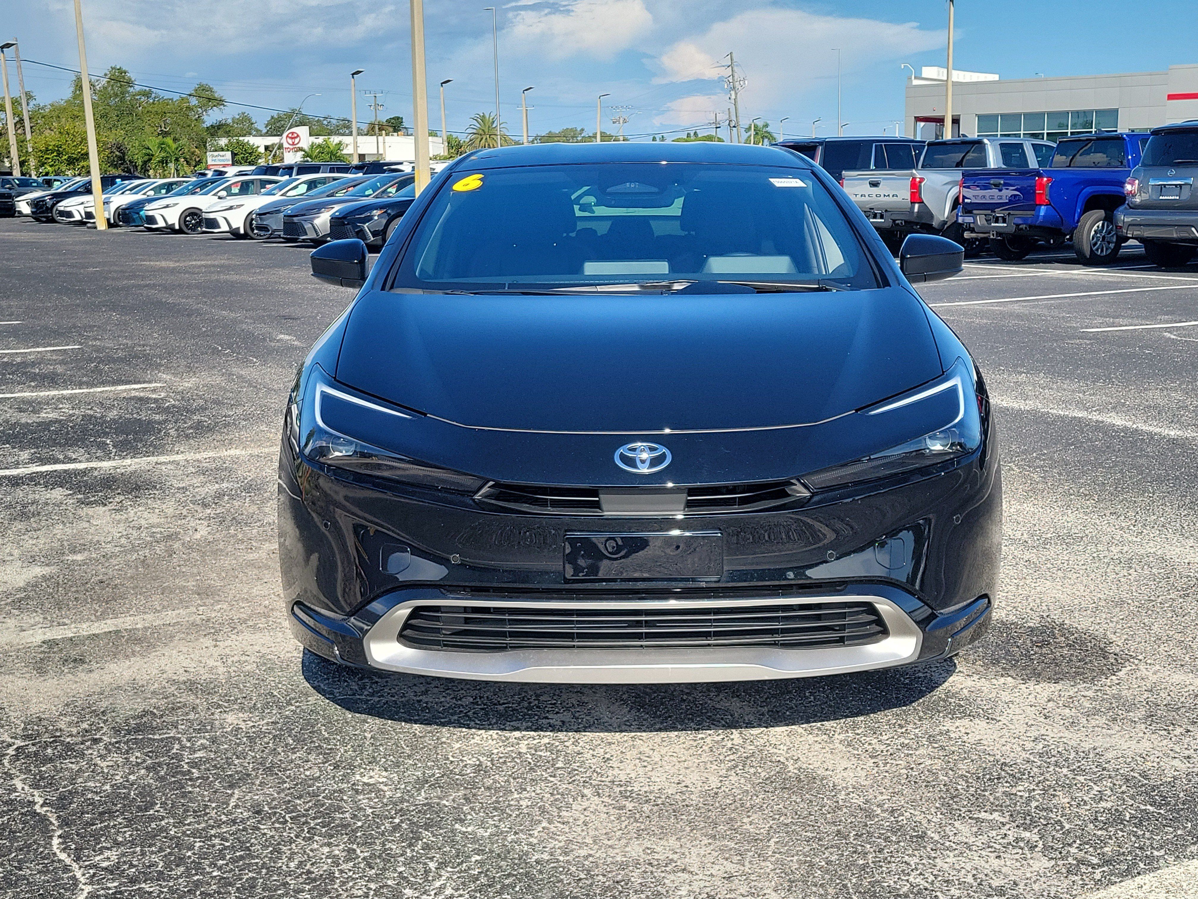 Used 2026 Toyota Prius Plug-In Hybrid FWD image 2