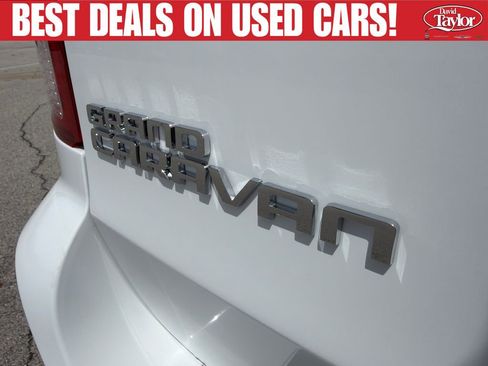 Used 2020 Dodge Grand Caravan SE FWD image 39