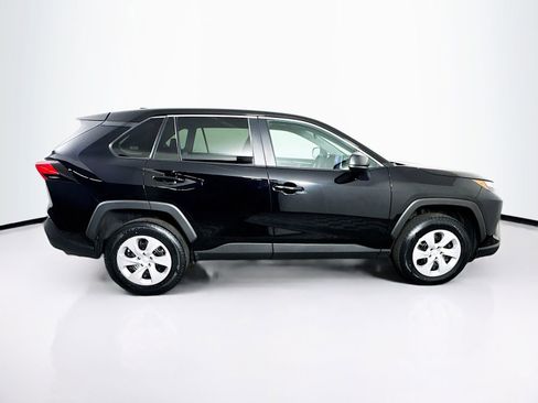 Used 2024 Toyota RAV4 LE AWD/4WD image 8