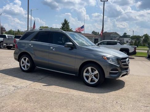 Used 2018 Mercedes-Benz GLE 350 4MATIC image 2