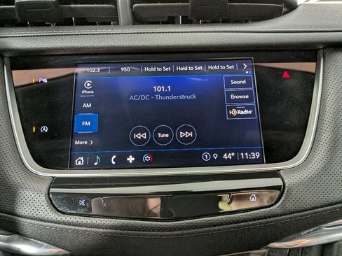 Used 2023 Cadillac XT5 Luxury w/ LPO, Floor Liner Package AWD/4WD image 21