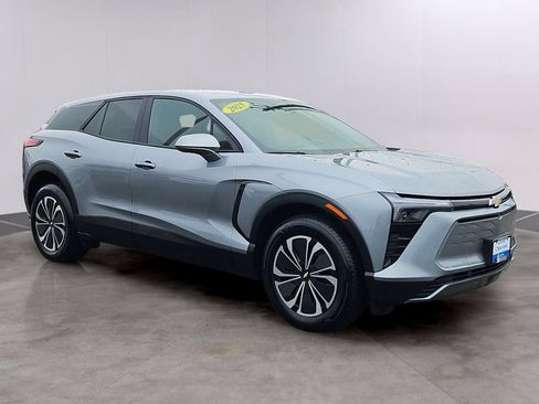 Certified 2025 Chevrolet Blazer EV LT AWD/4WD image 10