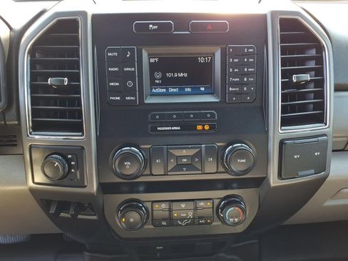 Used 2019 Ford F250 XLT w/ Snow Plow Prep Package AWD/4WD image 6