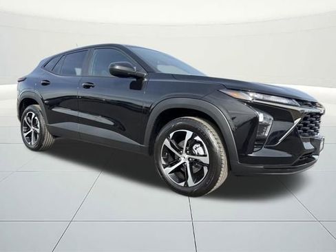 New 2026 Chevrolet Trax RS w/ Driver Confidence Package image 7