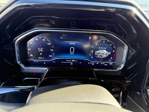 Certified 2025 Chevrolet Silverado 1500 RST w/ Redline Edition image 26