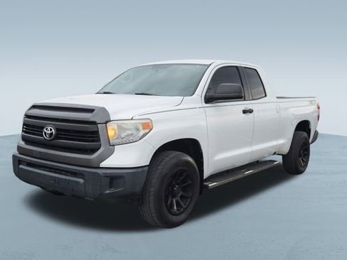Used 2014 Toyota Tundra SR image 3