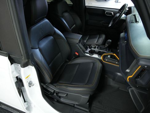 Used 2024 Ford Bronco Badlands AWD/4WD image 23