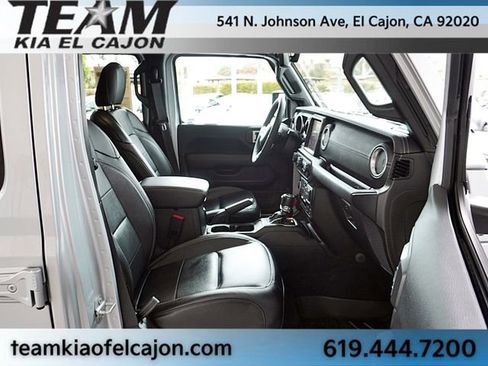 Used 2023 Jeep Wrangler Unlimited Sahara AWD/4WD image 12