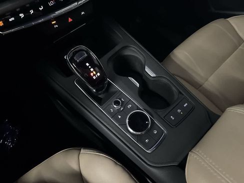 Used 2024 Cadillac XT4 Premium Luxury FWD image 20