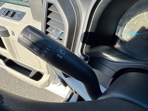 Used 2015 Ford F150 XL w/ Equipment Group 101A Mid image 31