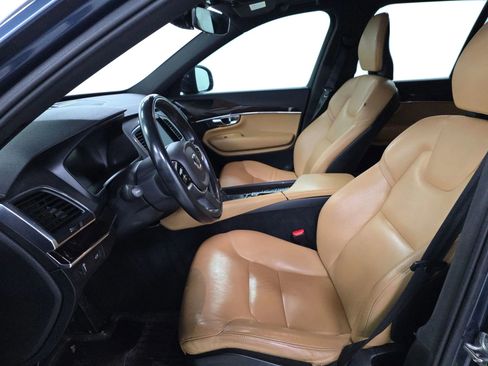 Used 2019 Volvo XC90 T6 Momentum w/ Advanced Package image 9