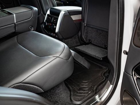 New 2026 Land Rover Range Rover SV image 48