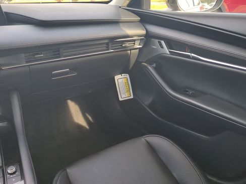 Used 2025 MAZDA MAZDA3 2.5 Turbo Sedan w/Premium Plus image 15