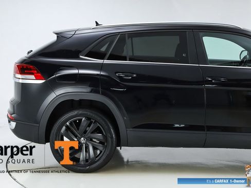 Used 2023 Volkswagen Atlas Cross Sport SE FWD image 11