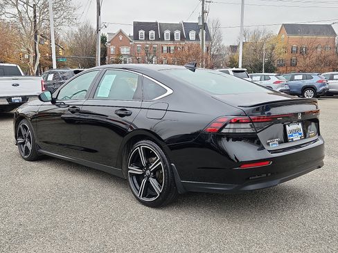 Used 2024 Honda Accord Sport image 6