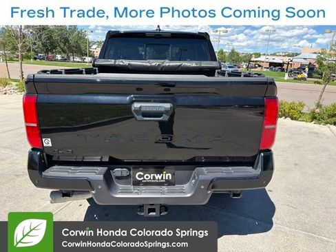 Used 2025 Toyota Tacoma TRD Off-Road w/ TRD Off Road Premium Package AWD/4WD image 4