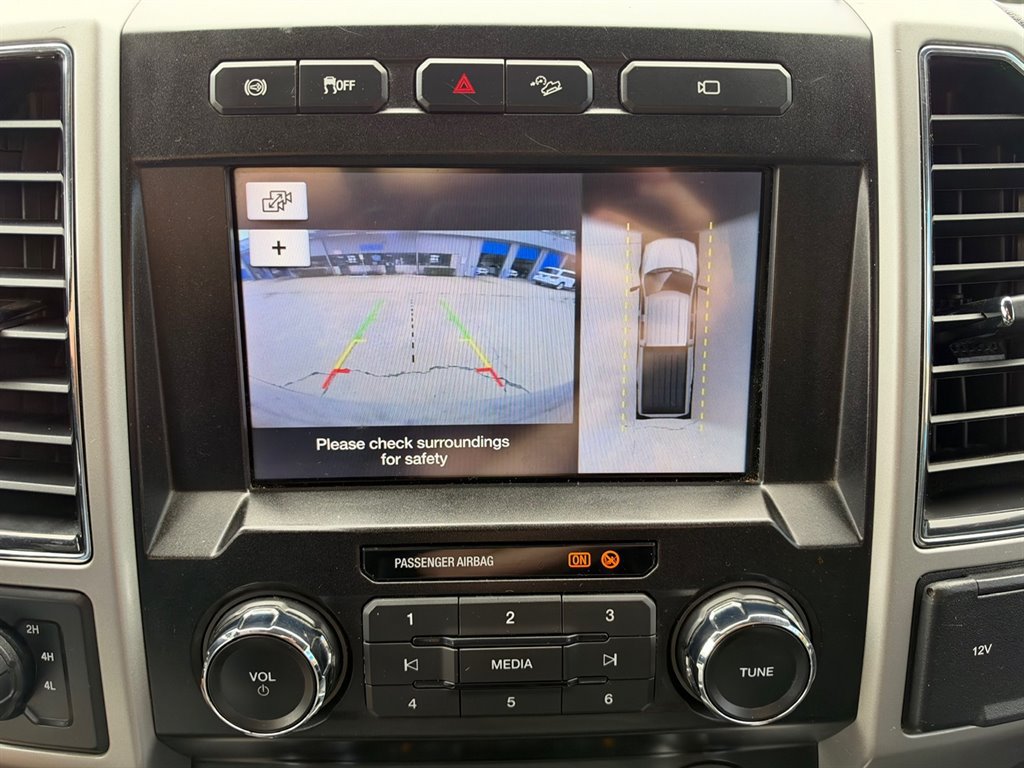 Used 2019 Ford F350 Lariat w/ Chrome Package AWD/4WD image 9