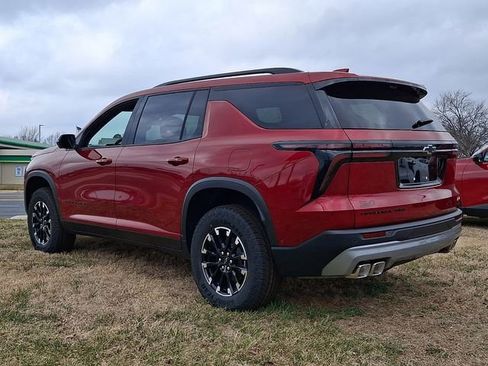 New 2026 Chevrolet Traverse Z71 w/ Enhanced Driving Package image 4