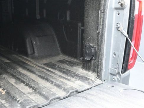 Used 2024 GMC Sierra 1500 AT4 w/ AT4 Preferred Package image 8