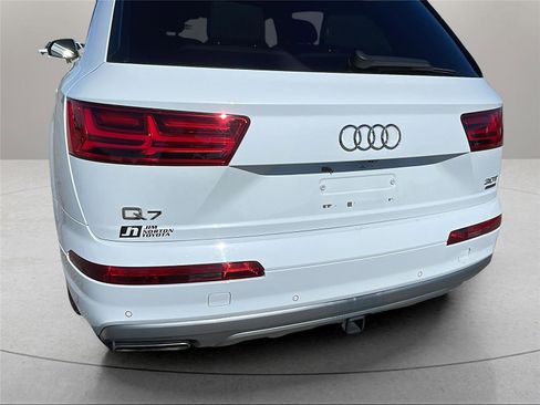 Used 2018 Audi Q7 3.0T Prestige w/ Prestige Package image 12