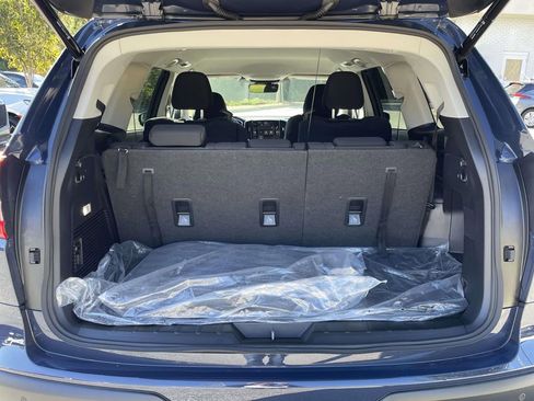 Certified 2025 Subaru Ascent Premium w/ Popular Package #2 image 10