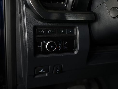 Used 2023 Ford F250 Lariat w/ Lariat Ultimate Package AWD/4WD image 15