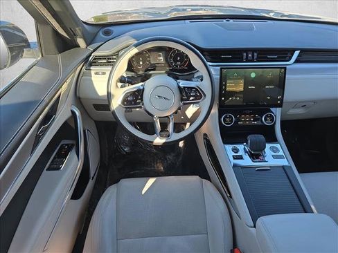Certified 2025 Jaguar F-PACE R-Dynamic S image 16