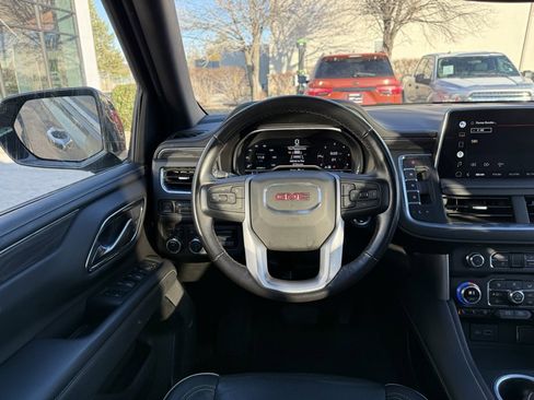 Used 2022 GMC Yukon XL SLT image 23