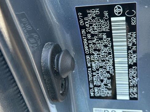 Used 2020 Toyota Corolla LE w/ LE Convenience Package image 3