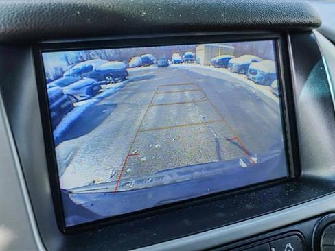 Used 2018 GMC Yukon SLT image 18