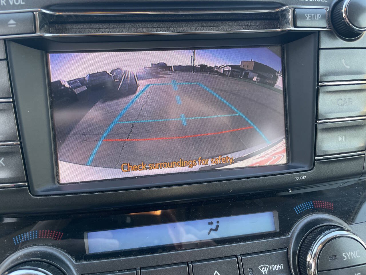 Used 2013 Toyota RAV4 Limited AWD/4WD image 19